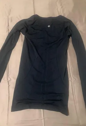 Lululemon Swiftly Tech Long Sleeve thumbnail 4