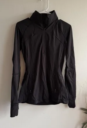 Lululemon‎ Womens Black Quarter Zip Pullover Athletic Running Top Size 6 thumbnail 1