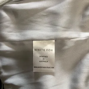 WHITE FOX Silver Corset Crop Tank Top Women’s Sz Small EUC thumbnail 5