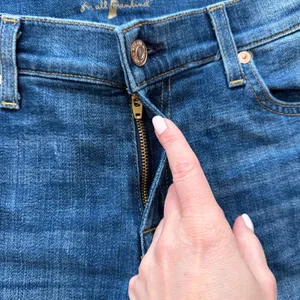 7 for all Mankind Denim Blue Jean Shorts Size 24 thumbnail 7