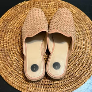 Journee Signature‎ Collection Perri Weaved Leather Mules thumbnail 3