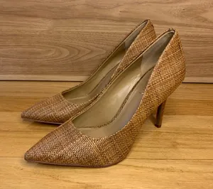 Sam Edelman Hazel Pointed Toe Pumps - Size 7 Wide thumbnail 1