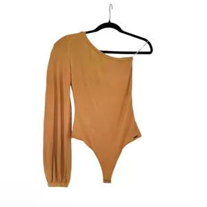 NWT Revolve x n:PHILANTHROPY Dottie One Shoulder Bodysuit in Iced Coffee thumbnail 2