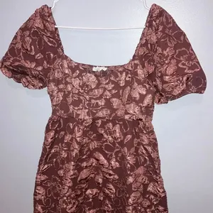 August Sky Floral Jacquard Sweetheart Neck Midi Dress Dusty Mauve Med #400 thumbnail 6