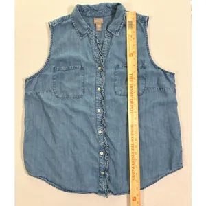Chicos Blue Sleeveless Ruffle Denim Shirt Button Front Size 3 L XL thumbnail 9