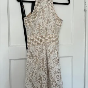 NWT Pretty Little Things Lace Bodycon Dress Size 8 thumbnail 4