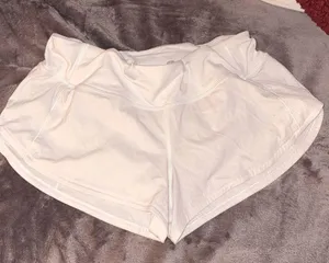 Lululemon Shorts thumbnail 1