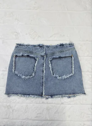 PrettyLittleThing Frayed Vintage Wash Denim Mini Skirt Womens 2 XS thumbnail 4