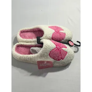 Bobbie Brooks Sherpa Bow Slippers Women L 9-10 Pink Cream Faux Fur Scuff Barbie thumbnail 3