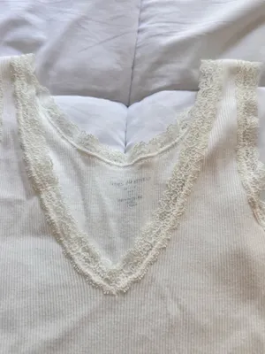 Brandy Melville White Lace Top thumbnail 2