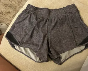 Lululemon Hot Hot Shorts thumbnail 1