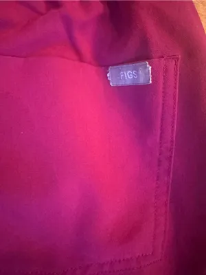 FIGS Women's Zamora Jogger Scrub Pants Magenta Medium Petite MP EUC thumbnail 6