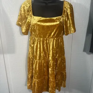 All In Favor Flutter Sleeve Crushed Velvet Minidress Size Small NWOT thumbnail 3