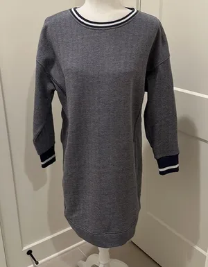 NWT Vineyard Vines Varsity Sweatshirt Dress Sz L thumbnail 8