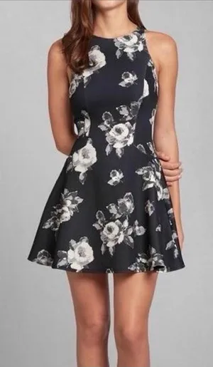 Abercrombie & Fitch Sz XS Larissa Skater Fit Flare Black Floral Dress Whimsygoth thumbnail 1