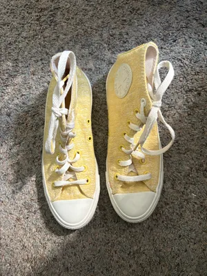 Yellow high top converse  thumbnail 4