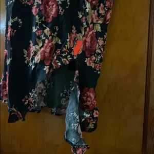 Reformation Para Maxi Floral Dress size Small damaged hem thumbnail 9