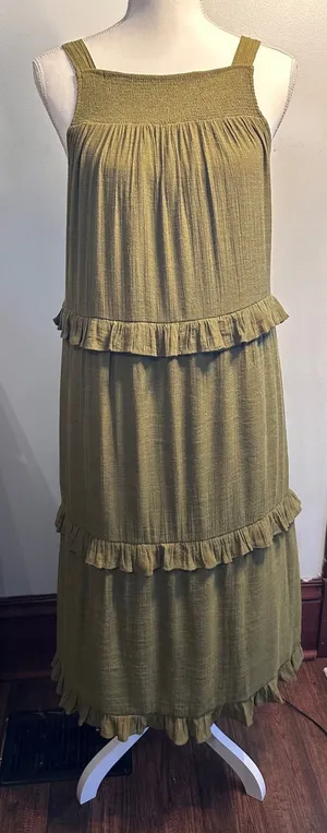 Emelia Olive Green Tiered Ruffle Maxi Dress Smocked Tie Back Boho XS Y2634 thumbnail 1