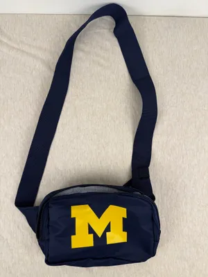 Michigan Wolverines AeroLOFT Belt Bag Crossbody Navy Maize Block M thumbnail 2