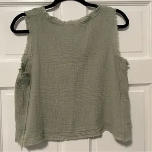Pink Lily Call To Action Frayed Hem Gauze Tank Sage Green Size‎ Medium thumbnail 4