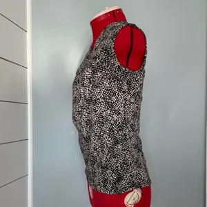 Ann Taylor Twist Front Top Sz SP thumbnail 5