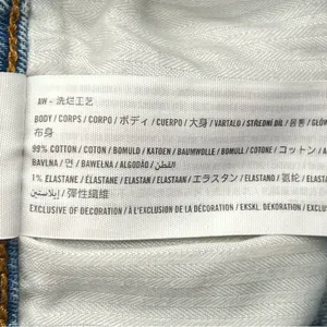 Abercrombie & Fitch High Rise Mom Lt Blue Factory Distressed Cutoff Jean Short thumbnail 10