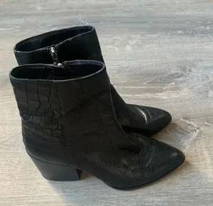 1 state Black Women's Jahmil Croc Embossed Leather High Block Heel Booties thumbnail 4