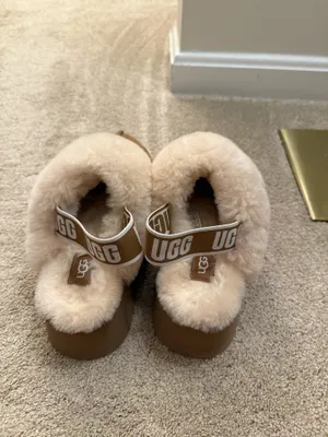 UGG Funkette Platform Slipper Sandals thumbnail 3