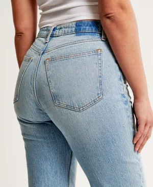 Abercrombie High-Rise Jeans Curve Love thumbnail 2