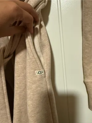 UGG Women's Robe in Light Beige thumbnail 5