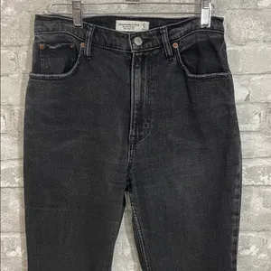 Abercrombie & Fitch The Ankle Straight Ultra High Rise Jeans thumbnail 2