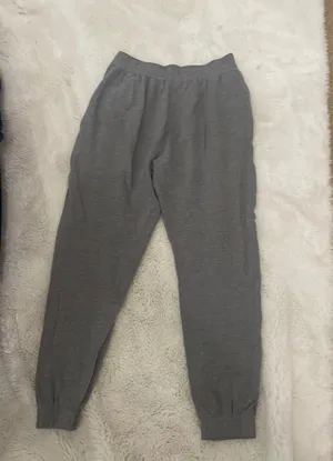 PINK Victoria’s Secret Sweatpants thumbnail 2