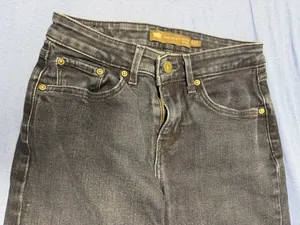 Levi’s Curve ID Demi Curve Straight Jeans 4/27 Black – Discontinued Style thumbnail 3