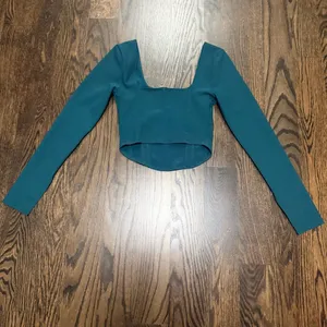 Abercrombie & Fitch Teal Square-Neck Long Sleeve Crop Top thumbnail 2