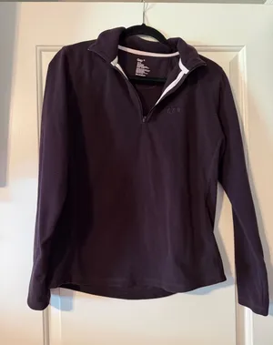 GAP Pullover thumbnail 1