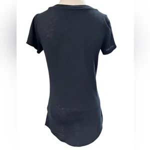 Hollister Black Graphic V Neck Tee Women’s Small Pink Logo Shirt thumbnail 3