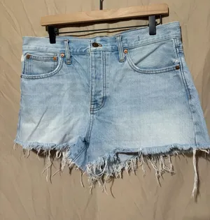 Madewell relaxed denim shorts thumbnail 1