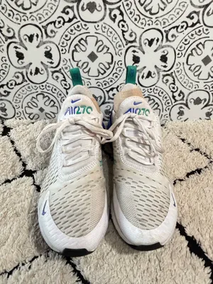 Nike Air Max 270 thumbnail 4