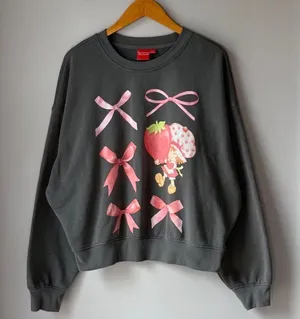 Strawberry Shortcake Sweatshirt Bows Soft Girl Retro thumbnail 1