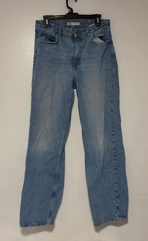 ZARA Straight high rise jeans thumbnail 1