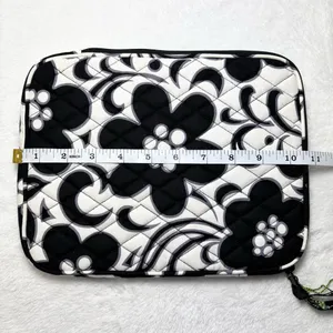 Vera Bradley Night & Day Black and White Floral‎ Quilted Tablet Sleeve thumbnail 6