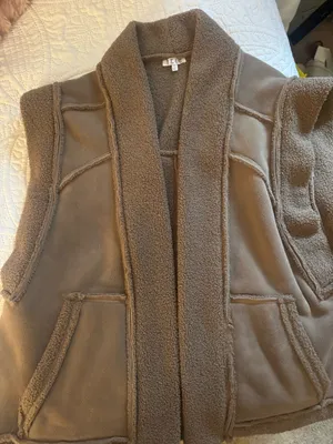 These Three Boutique Oversized vest taupe thumbnail 5