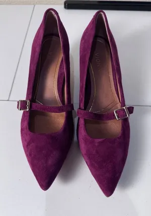 Vionic Minnie Suede Kitten Heel Mary Jane‎ Pump Women Size 5 Dark Academia thumbnail 1