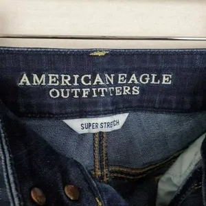 American Eagle Outfitters Womens Jeans Size 8 Super Stretch Artist Crop Denim‎ thumbnail 5