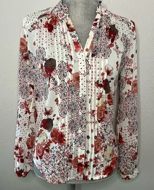 Abercrombie & Fitch Women's White Floral Pleated Front Button Up Blouse Size M thumbnail 1