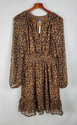 Old Navy Womens Dress Size S Tall Brown Chiffon Leopard Print V-neck Smocked NEW thumbnail 1
