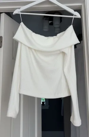 La Blanca white off the shoulder top, size M thumbnail 1