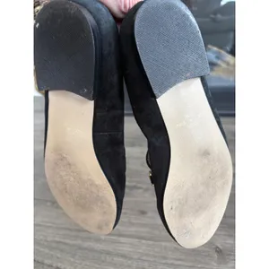 Vintage Carriage Court Black Suede Leather Loafers with Gold‎ Chain Detail thumbnail 6