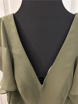 David's Bridal Gorgeous double layered chiffon flutter sleeve dress thumbnail 3