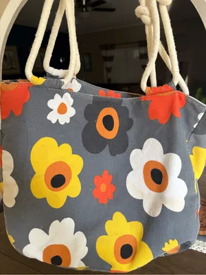 Farmhouse is My Style Blooms Zippered Tote Bag Preloved- flaw thumbnail 2